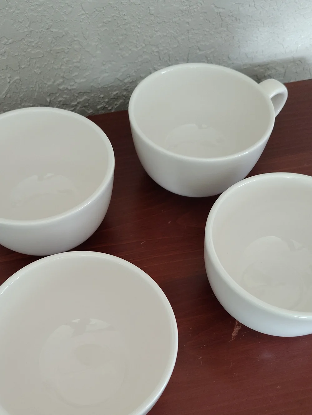 Pottery Barn Sauselito Mugs Set Of 4 Cream Color